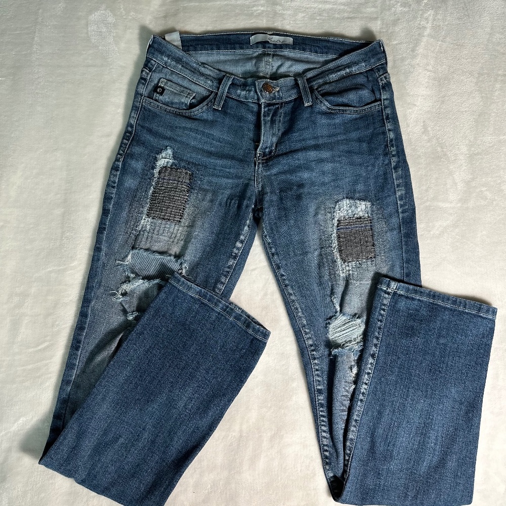 Womens KanKan Distressed Blue Jeans Size 26 (Waist Size - not plus size 26)